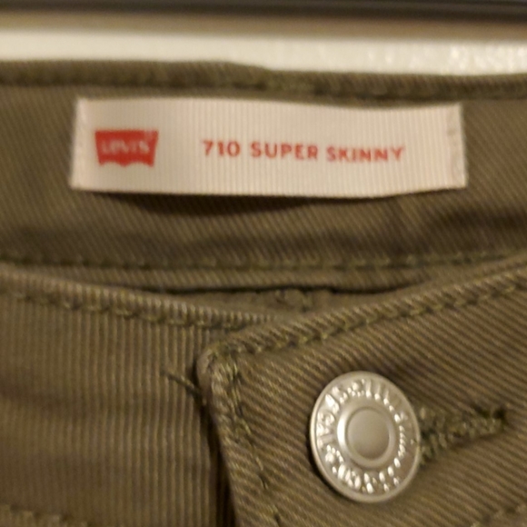 NWT: Levi's 710 Super Skinny Jeans - Picture 2 of 14